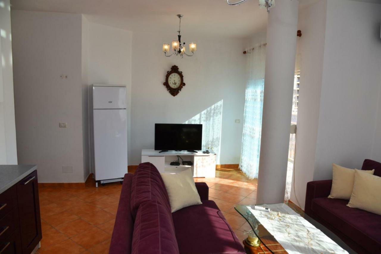 Gzim'S Apartment Δυρράχιο Εξωτερικό φωτογραφία